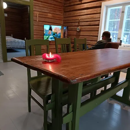 Lomalle B&B Vesiniemi